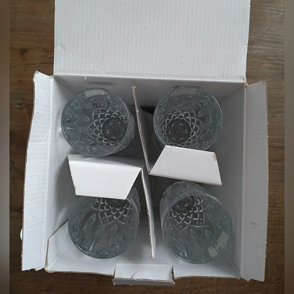 Marquis by Waterford Crystal Champagne Flutes Set Of 4 - Picture 2 of 4